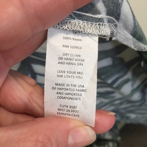 Show Me Your Mumu Peruvian palm karymn cape NWT - Picture 8 of 8